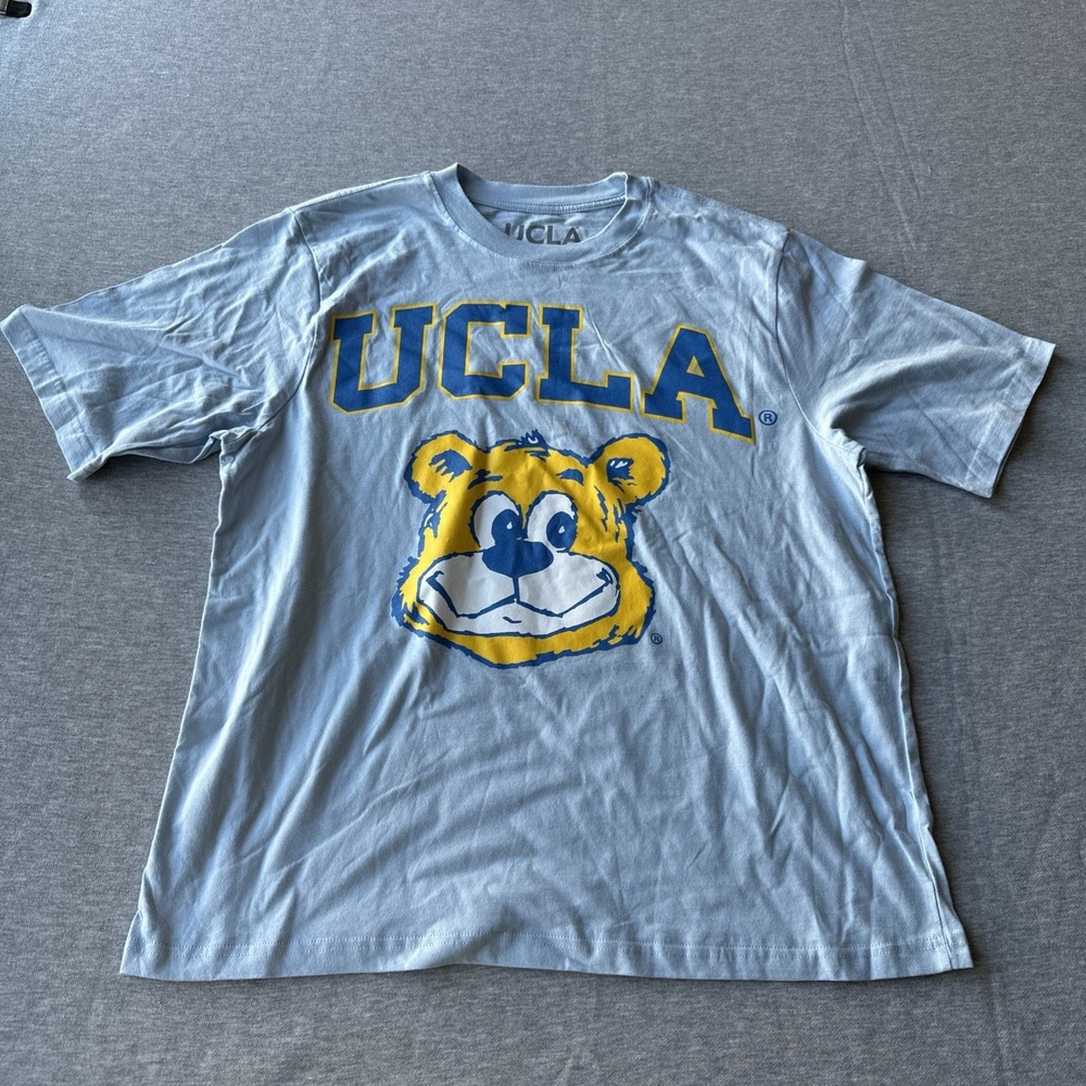 UCLA Vintage Je Bear T Shirt Size M 100% Cotton Light Blue